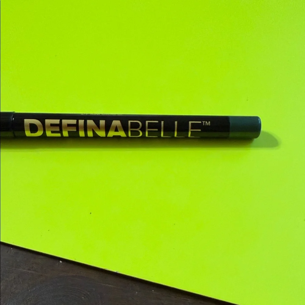 Belle Beauty green Kajal Eyeliner